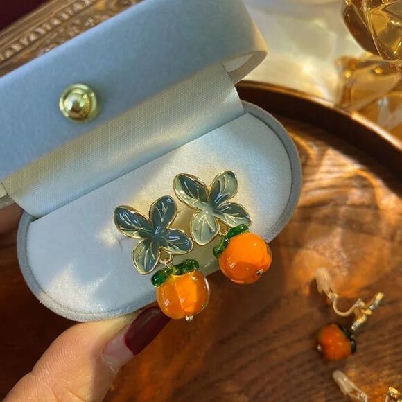 Persimmon glass earrings - Picture 3 of 3